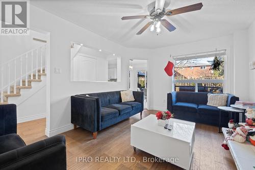 39 Watson Road, Halton Hills, ON - Indoor Photo Showing Living Room