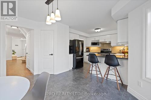 39 Watson Road, Halton Hills, ON - Indoor Photo Showing Kitchen