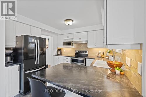 39 Watson Road, Halton Hills, ON - Indoor Photo Showing Kitchen