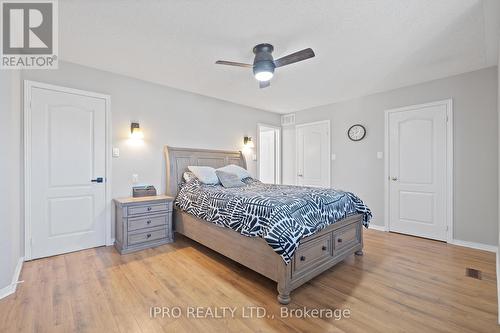 39 Watson Road, Halton Hills, ON - Indoor Photo Showing Bedroom