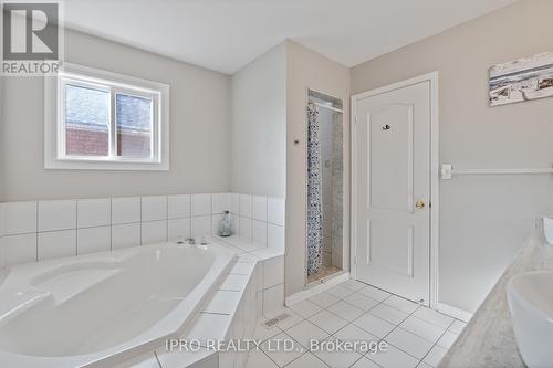 39 Watson Road, Halton Hills, ON - Indoor Photo Showing Bathroom