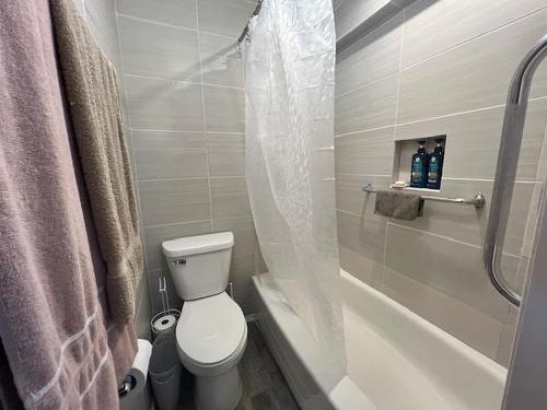 1021 Third Street, Fort Frances, ON - Indoor Photo Showing Bathroom