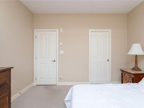 513-623 Treanor Ave, Langford, BC - Indoor Photo Showing Bedroom