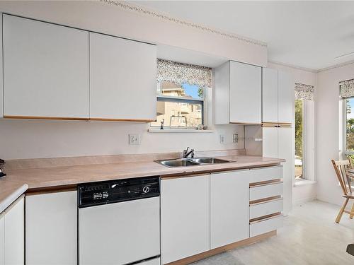 2140-2600 Ferguson Rd, Central Saanich, BC - Indoor Photo Showing Kitchen With Double Sink