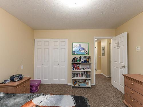 201-220 Back Rd, Courtenay, BC - Indoor Photo Showing Bedroom