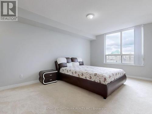 2208 - 18 Parkview Avenue, Toronto, ON - Indoor Photo Showing Bedroom