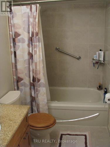 2308 Walsh Avenue, Ottawa, ON - Indoor Photo Showing Bathroom