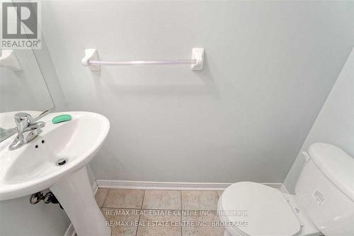 5787 Tiz Road, Mississauga, ON - Indoor Photo Showing Bathroom