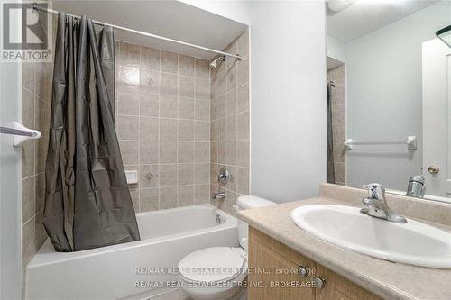 5787 Tiz Road, Mississauga, ON - Indoor Photo Showing Bathroom