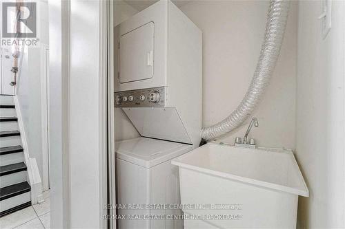 5787 Tiz Road, Mississauga, ON - Indoor Photo Showing Laundry Room