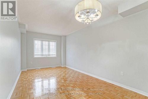 5787 Tiz Road, Mississauga, ON - Indoor Photo Showing Other Room