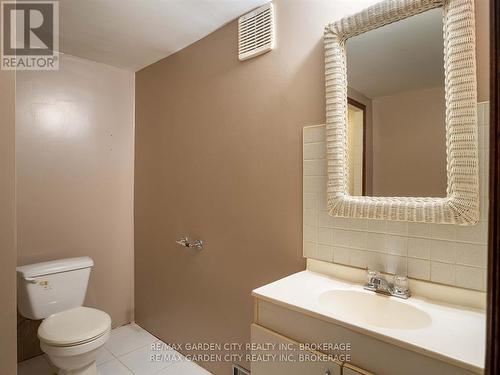 10 Cindy Drive, St. Catharines (437 - Lakeshore), ON - Indoor Photo Showing Bathroom