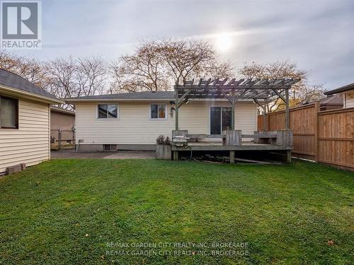 10 Cindy Drive, St. Catharines (437 - Lakeshore), ON - Outdoor With Deck Patio Veranda With Exterior