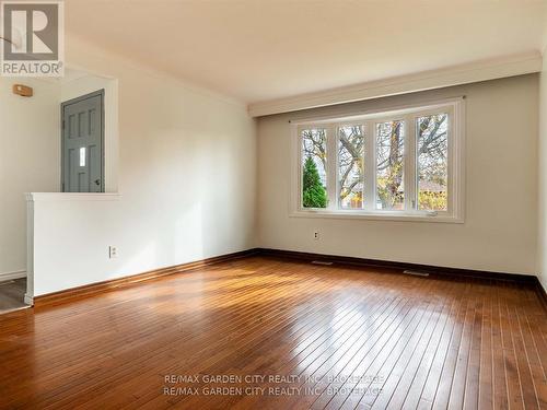 10 Cindy Drive, St. Catharines (437 - Lakeshore), ON - Indoor Photo Showing Other Room