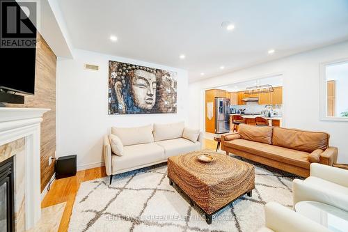 625 Autumnwood Trail, Oshawa, ON - Indoor Photo Showing Living Room With Fireplace