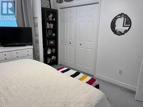 502 Remembrance Street, Timmins (Porcupine - West), ON - Indoor Photo Showing Bedroom