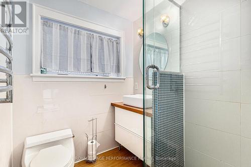 107 Russell Avenue, Ottawa, ON - Indoor Photo Showing Bathroom