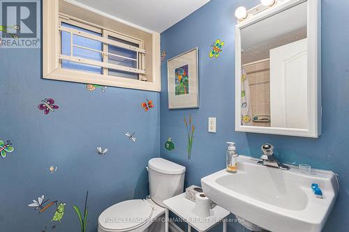 107 Russell Avenue, Ottawa, ON - Indoor Photo Showing Bathroom