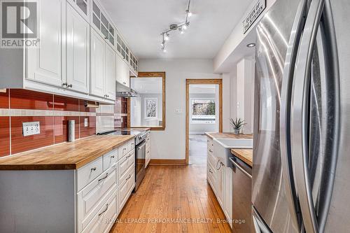 107 Russell Avenue, Ottawa, ON - Indoor Photo Showing Kitchen With Stainless Steel Kitchen With Upgraded Kitchen