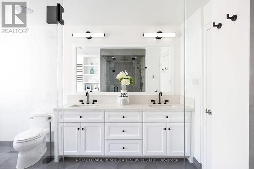 1209 Bowman Drive, Oakville, ON - Indoor Photo Showing Bathroom