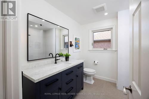 1209 Bowman Drive, Oakville, ON - Indoor Photo Showing Bathroom