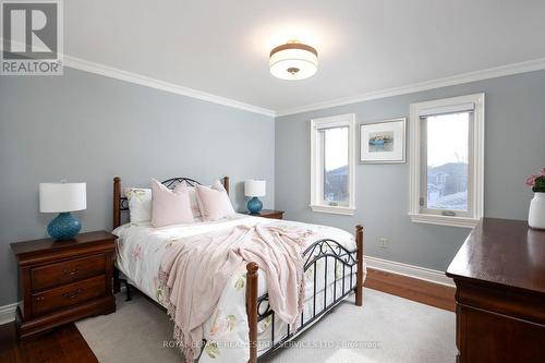 1209 Bowman Drive, Oakville, ON - Indoor Photo Showing Bedroom