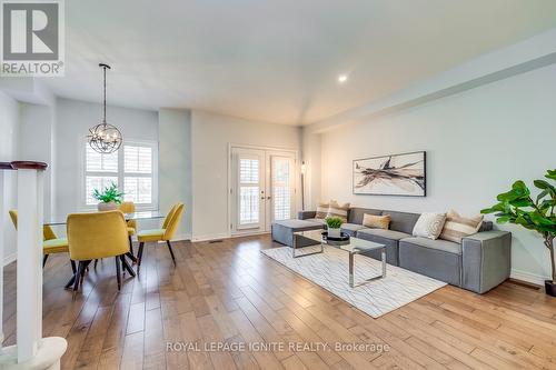 44 Nisbet Boulevard, Hamilton, ON - Indoor Photo Showing Living Room