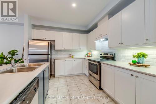 44 Nisbet Boulevard, Hamilton, ON - Indoor Photo Showing Kitchen With Stainless Steel Kitchen With Double Sink