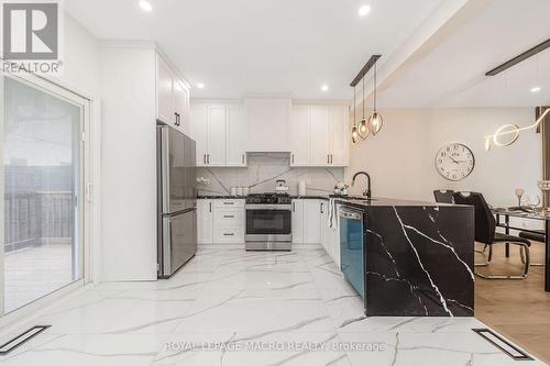 45 Munroe Street, Hamilton, ON - Indoor Photo Showing Kitchen