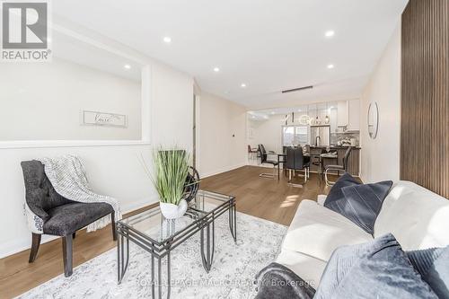 45 Munroe Street, Hamilton, ON - Indoor Photo Showing Living Room