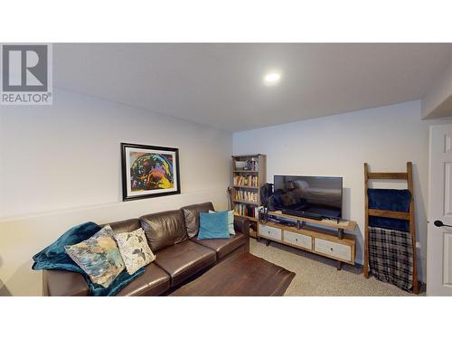 1608 Staple Crescent, Cranbrook, BC - Indoor Photo Showing Living Room