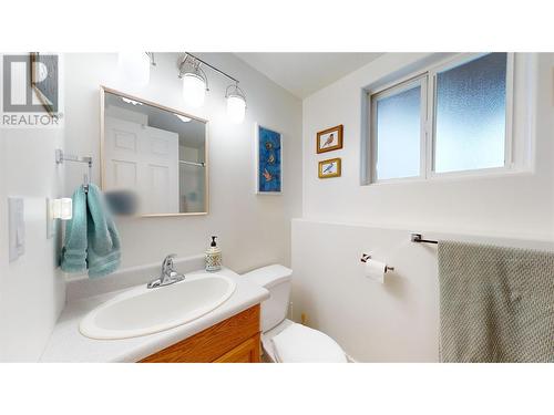 1608 Staple Crescent, Cranbrook, BC - Indoor Photo Showing Bathroom