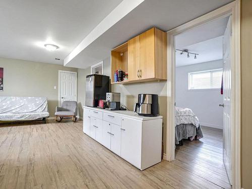 Salle familiale - 5770 Rue Auteuil, Brossard, QC - Indoor Photo Showing Bedroom