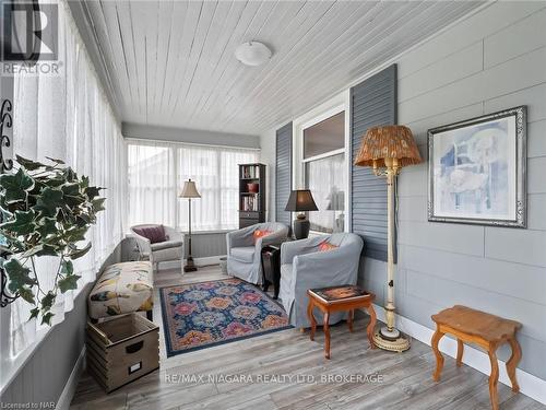 259 Dufferin Street, Fort Erie (332 - Central), ON - Indoor Photo Showing Living Room