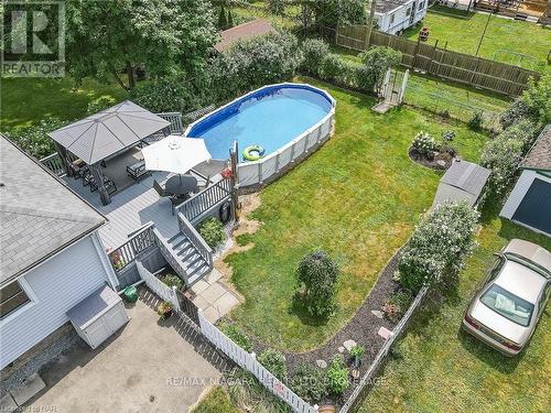 259 Dufferin Street, Fort Erie (332 - Central), ON - Outdoor With Above Ground Pool