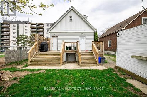 27 Ida Street, St. Catharines (450 - E. Chester), ON - Outdoor