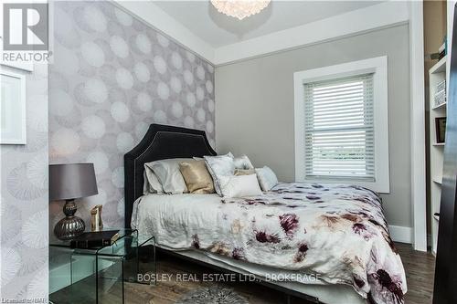 27 Ida Street, St. Catharines (450 - E. Chester), ON - Indoor Photo Showing Bedroom