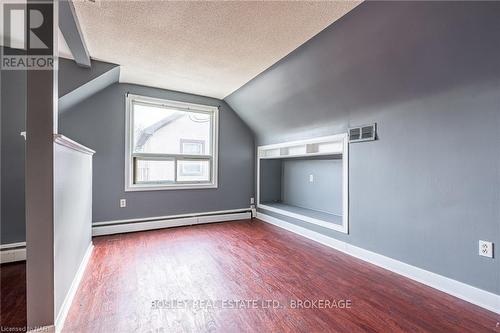 17 Mccalla Drive, St. Catharines (446 - Fairview), ON - Indoor Photo Showing Other Room