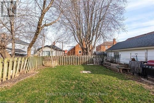 17 Mccalla Drive, St. Catharines (446 - Fairview), ON - Outdoor