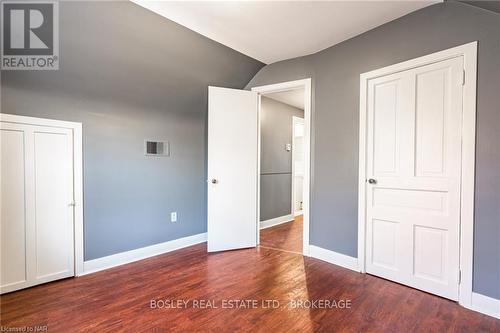 17 Mccalla Drive, St. Catharines (446 - Fairview), ON - Indoor Photo Showing Other Room