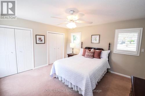 15 Burgess Drive, Grimsby (542 - Grimsby East), ON - Indoor Photo Showing Bedroom