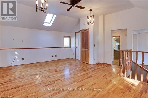 327 South Mill Street, Fort Erie (335 - Ridgeway), ON - Indoor Photo Showing Other Room