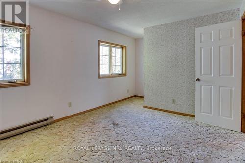 327 South Mill Street, Fort Erie (335 - Ridgeway), ON - Indoor Photo Showing Other Room