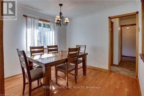 327 South Mill Street, Fort Erie (335 - Ridgeway), ON - Indoor Photo Showing Dining Room