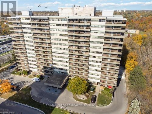 409 - 215 Glenridge Avenue, St. Catharines (461 - Glendale/Glenridge), ON - Outdoor With Balcony With View