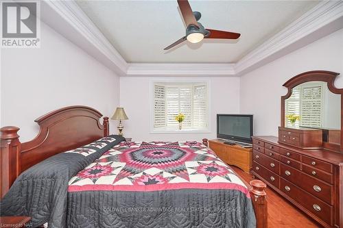 138 Loretta Drive, Niagara-On-The-Lake (108 - Virgil), ON - Indoor Photo Showing Bedroom