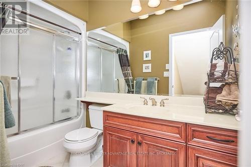 138 Loretta Drive, Niagara-On-The-Lake (108 - Virgil), ON - Indoor Photo Showing Bathroom