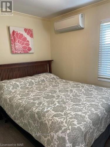 350 Ashwood Avenue, Fort Erie (337 - Crystal Beach), ON - Indoor Photo Showing Bedroom