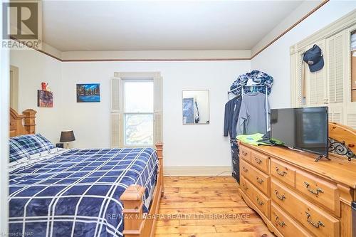 53 Archange Street, Fort Erie (332 - Central), ON - Indoor Photo Showing Bedroom