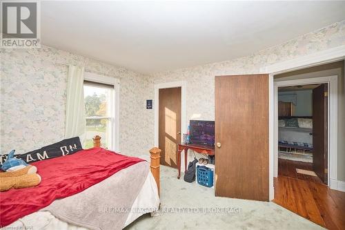 53 Archange Street, Fort Erie (332 - Central), ON - Indoor Photo Showing Bedroom